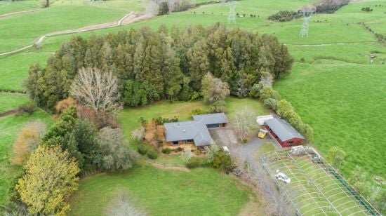 402 Papakura-Clevedon Road, Papakura - Carousel 1