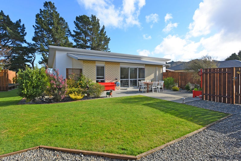 14 Quartz Place, Brown Owl, Upper Hutt - Carousel 1