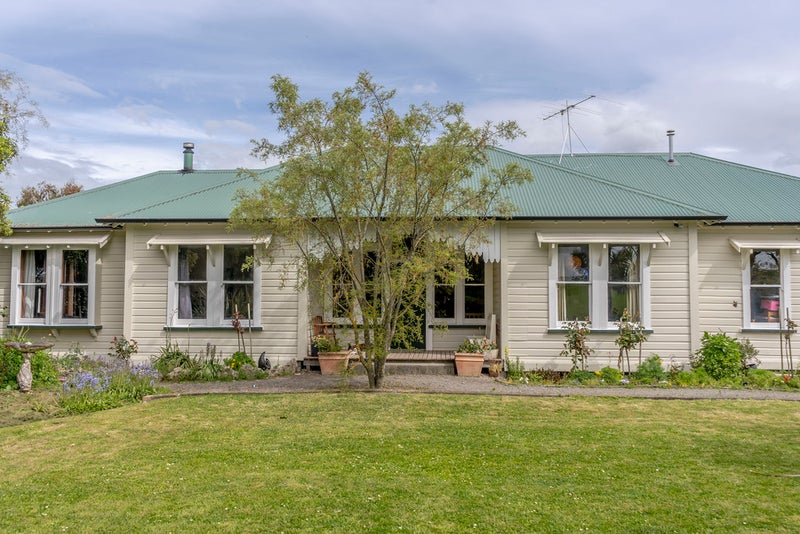 220A Bluff Rangitumau Road, Rangitumau, Masterton - Carousel 1