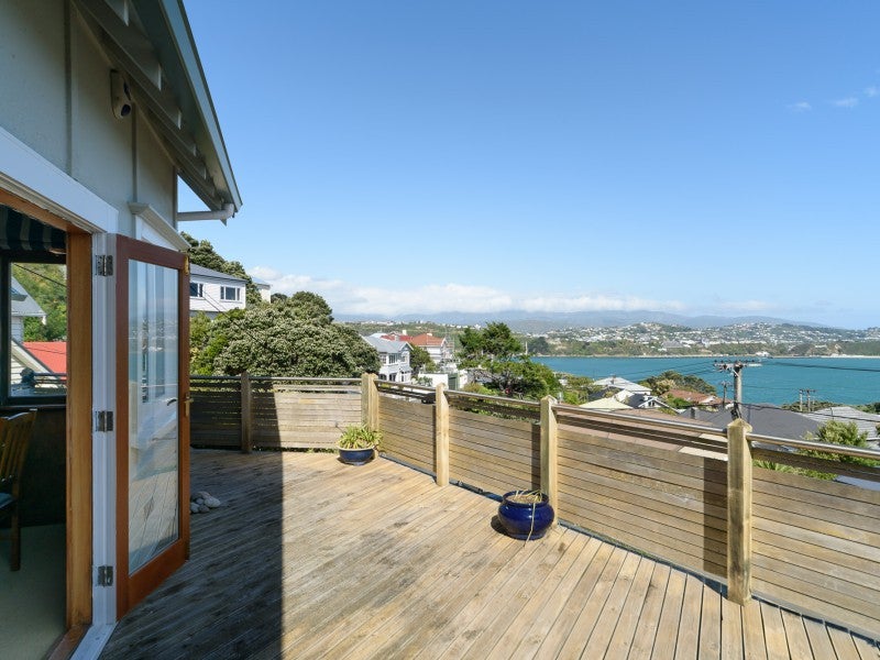 7 Kainui Road, Hataitai, Wellington - Carousel 2