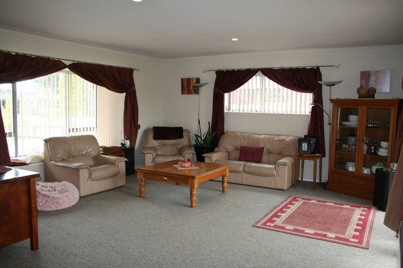 120 Amberley Avenue, Highbury, Palmerston North - Carousel 2