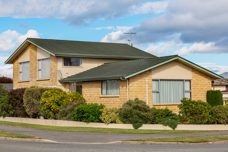 16 Stuart Street, Holmes Hill, Oamaru - Carousel 1