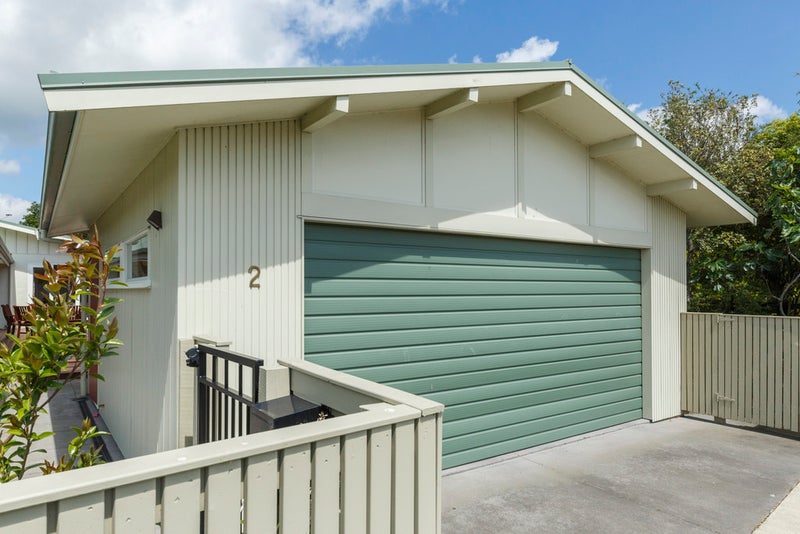 2 Williams Terrace, Fitzherbert, Palmerston North - Carousel 20