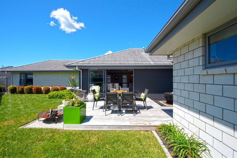 4 Amokura Crescent, Flagstaff, Hamilton - Carousel 2