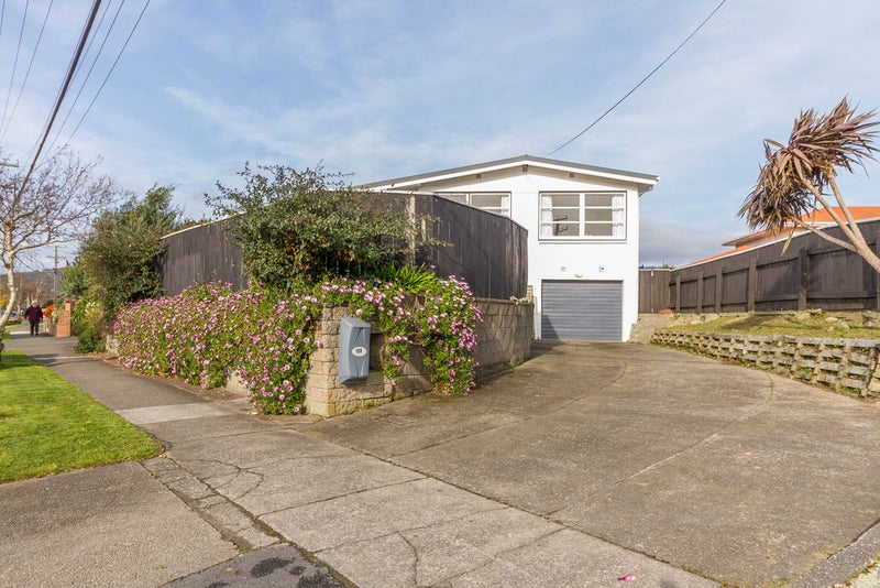 100 Taita Drive, Avalon, Lower Hutt - Carousel 1