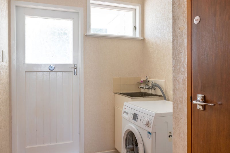 123 Jamaica Drive, Grenada North, Wellington - Carousel 19