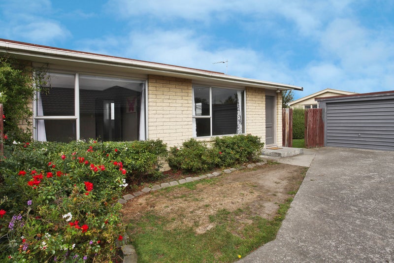 4/16 Seymour Street, Hornby, Christchurch - Carousel 2