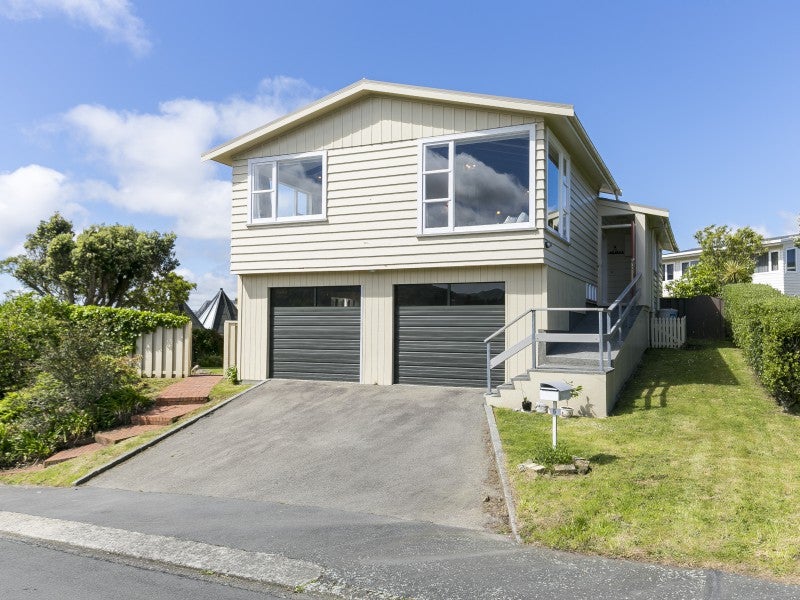 5 Gurkha Crescent, Khandallah, Wellington - Carousel 1