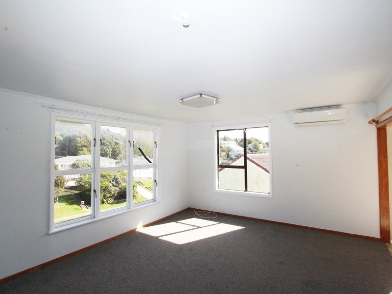 163 Champion Street, Cannons Creek, Porirua - Carousel 1