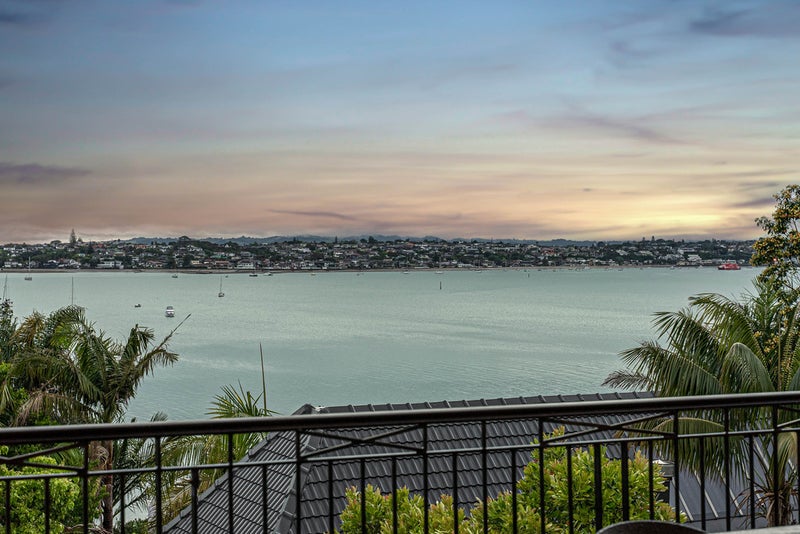 365 Riddell Road, Glendowie, Auckland - Carousel 1