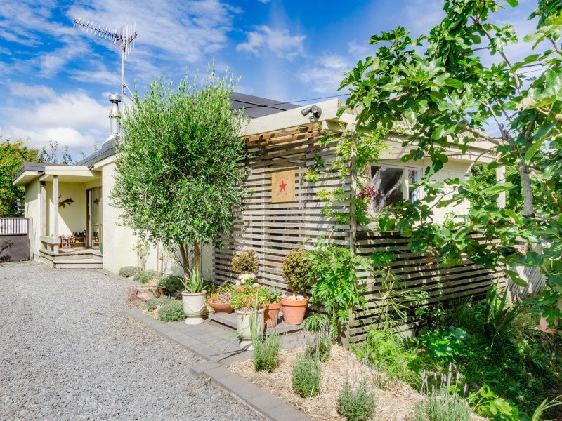 27 Dale Road, Raumati South, Paraparaumu - Carousel 2