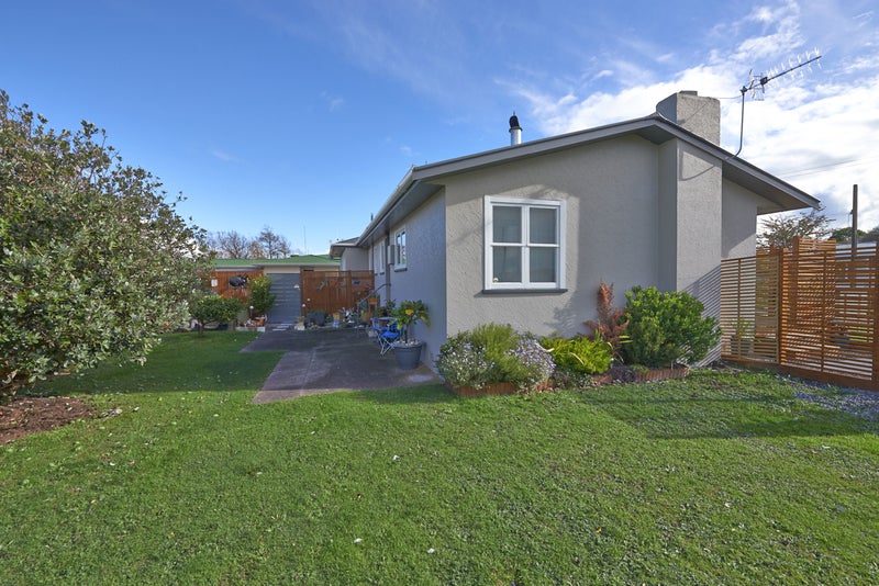 16 Sutherland Crescent, Westbrook, Palmerston North - Carousel 26