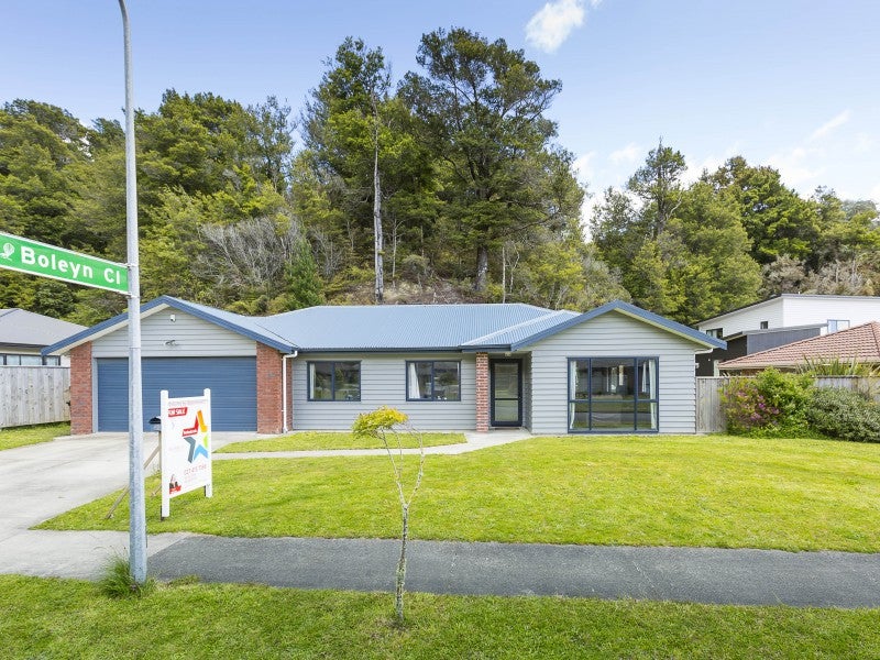 20 Aragon Grove, Kingsley Heights, Upper Hutt - Carousel 2