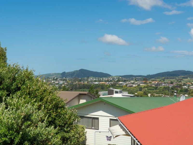 16 Simmonds Grove, Greerton, Tauranga - Carousel 15