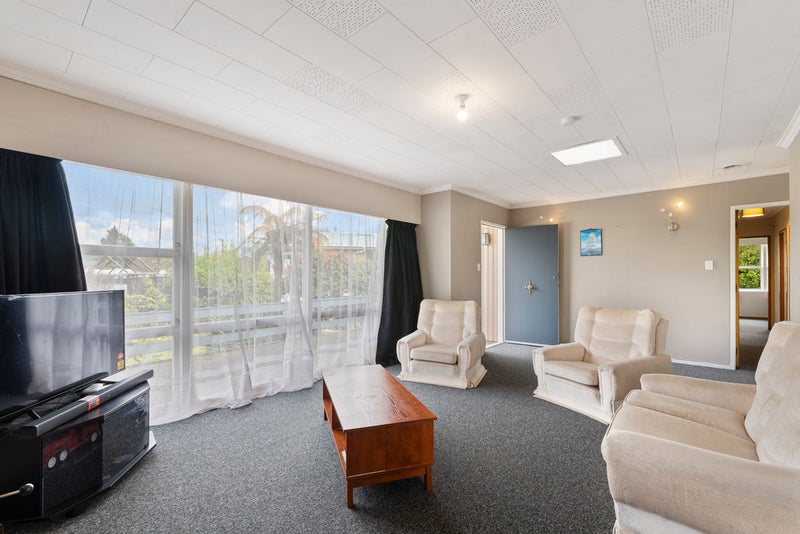 74 Lisa Crescent, Mangakakahi, Rotorua - Carousel 2