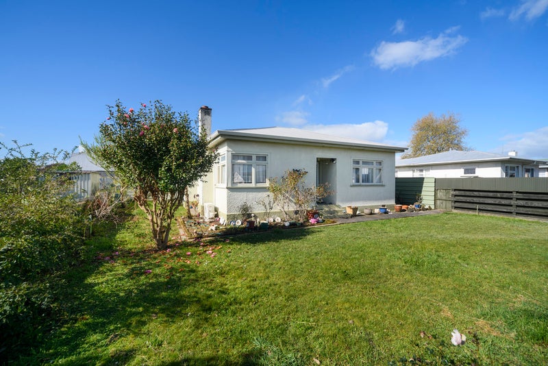 11 Botanical Road, Takaro, Palmerston North - Carousel 1
