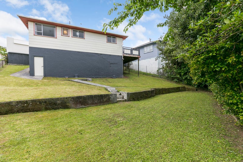 14 Excellency Terrace, Ascot Park, Porirua - Carousel 15