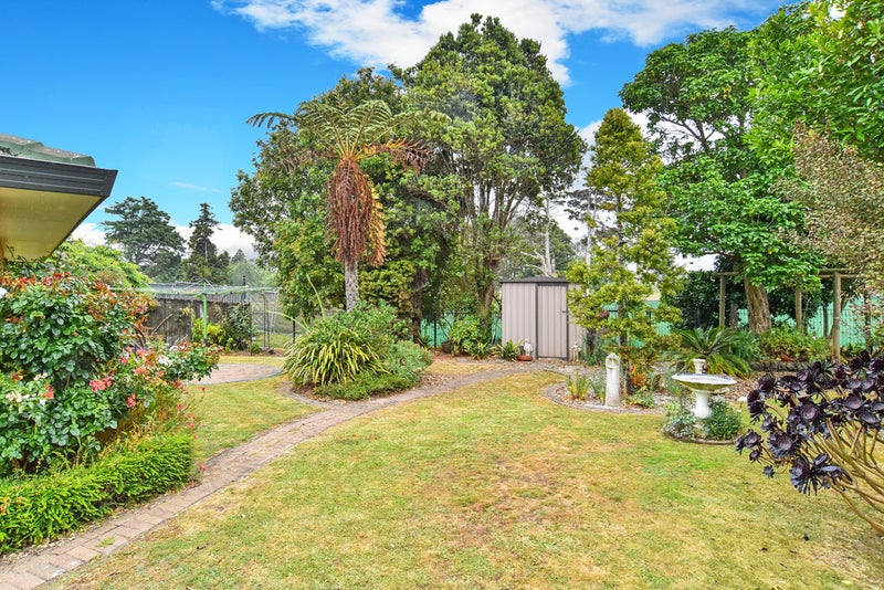 49 Keywella Drive, Conifer Grove, Takanini - Carousel 15