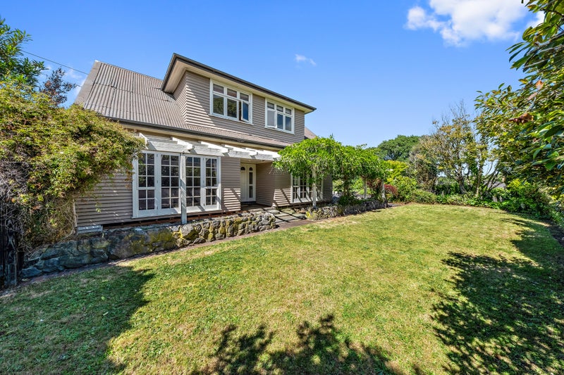 4 Kowhai Terrace, Saint Martins, Christchurch - Carousel 1