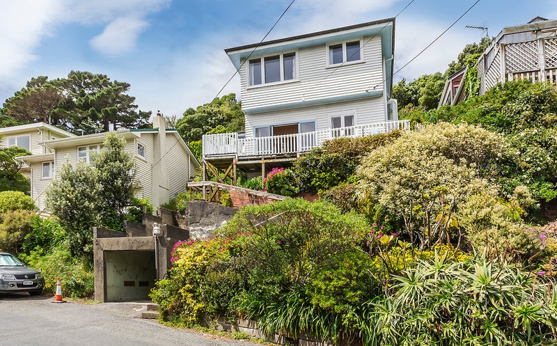 111 Houghton Bay Road, Houghton Bay, Wellington - Carousel 1