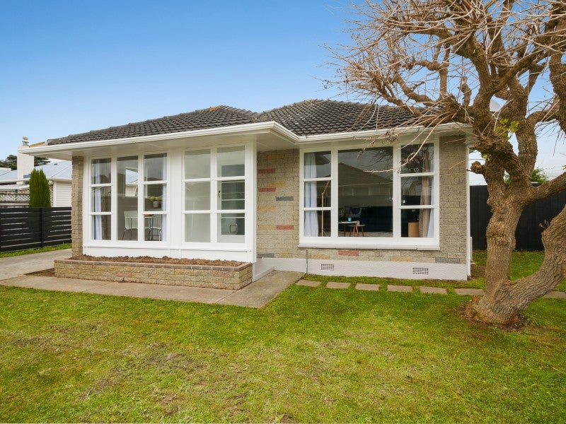 39A Gordon Street, Avalon, Lower Hutt - Carousel 1