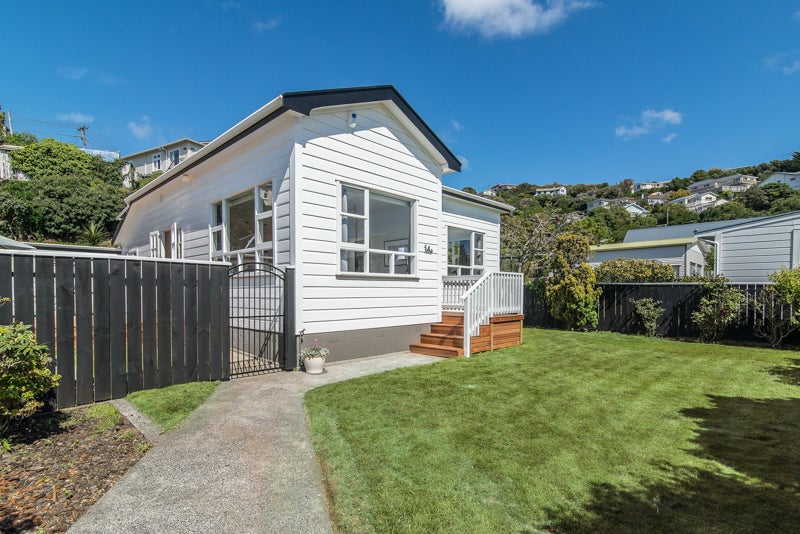 14A Darlington Road, Miramar, Wellington - Carousel 1