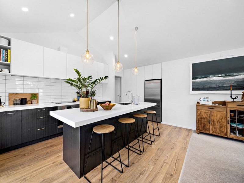 5 Lauder Street, Lake Hayes, Queenstown - Carousel 2