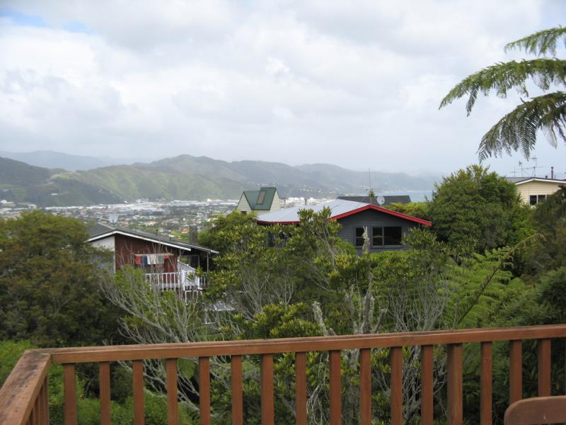 15 Panorama Grove, Harbour View, Lower Hutt - Carousel 20