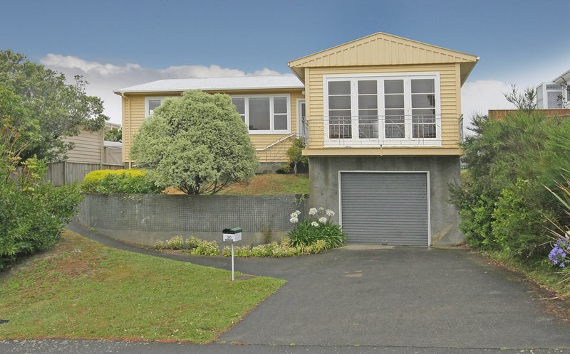 30 Kingston Heights Road, Kingston, Wellington - Carousel 1