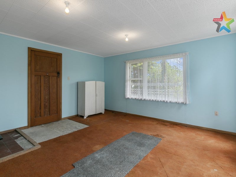 32 Akatea Road, Korokoro, Lower Hutt - Carousel 20