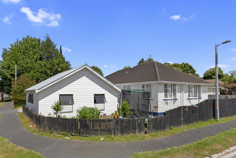13 Rawlings Street, Bader, Hamilton - Carousel 1