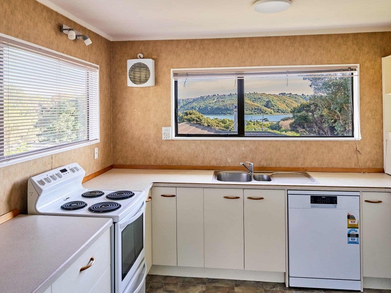 3 Naver Place, Papakowhai, Porirua - Carousel 2