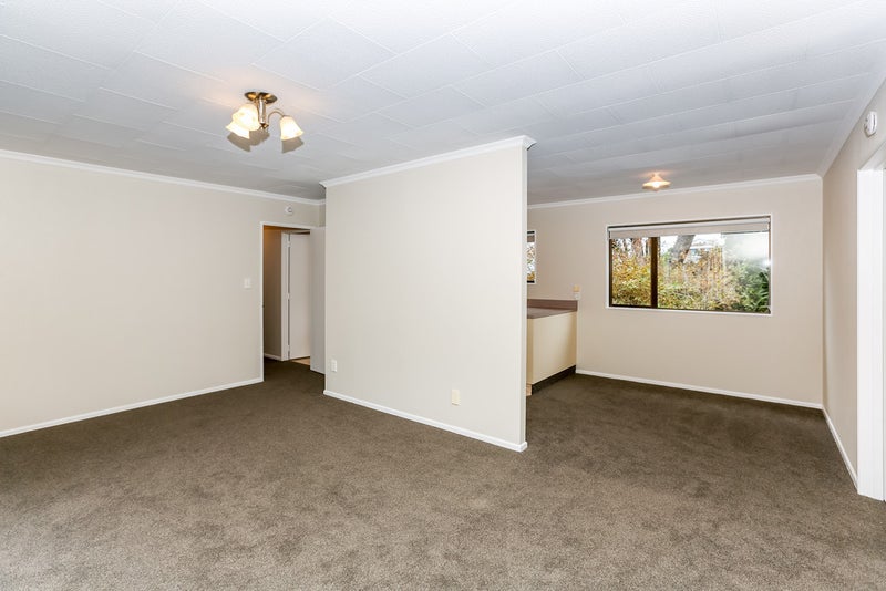 1/19 Mount View Place, Spotswood, New Plymouth - Carousel 2