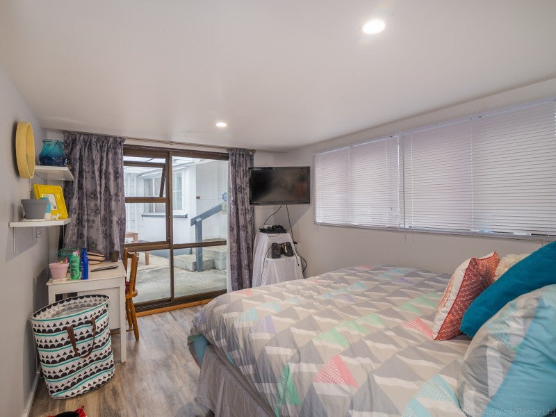 16 MacLean Street, Wallaceville, Upper Hutt - Carousel 21