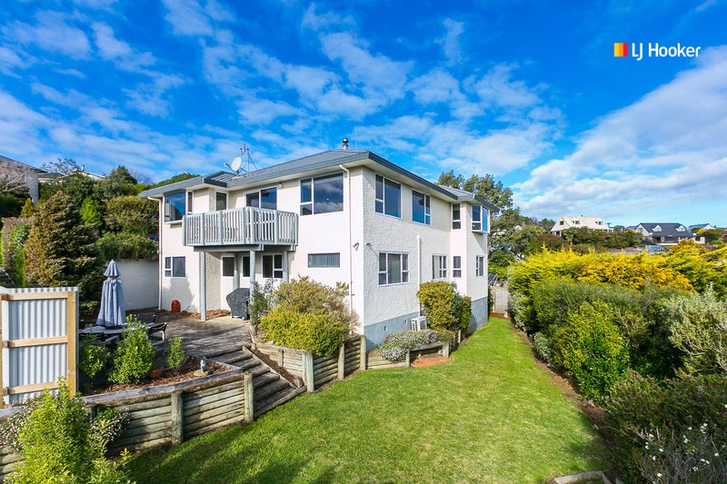 15 Calvert Place, Shiel Hill, Dunedin - Carousel 1