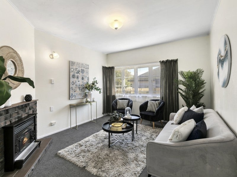 1/53 Pohutukawa Street, Woburn, Lower Hutt - Carousel 2