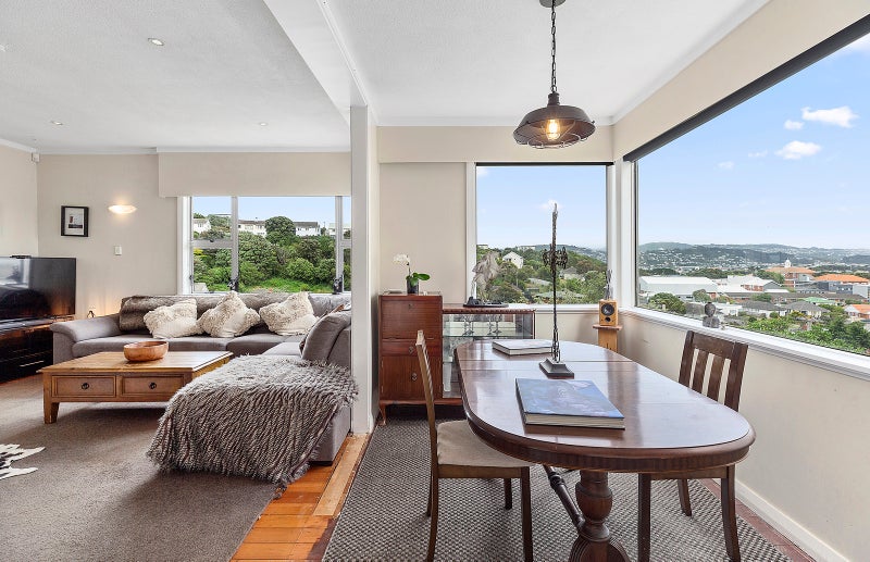 12 Elphinstone Avenue, Strathmore Park, Wellington - Carousel 2