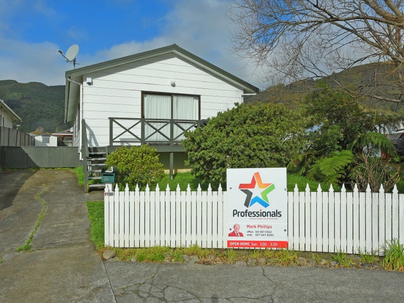 8B Glenbrook Grove, Naenae, Lower Hutt - Carousel 1