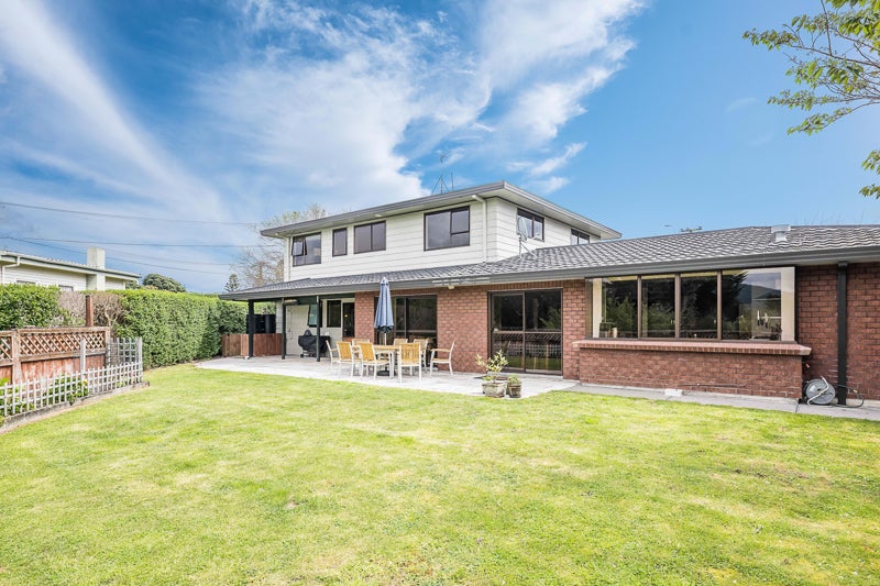28 Wharemauku Road, Raumati Beach, Paraparaumu - Carousel 1