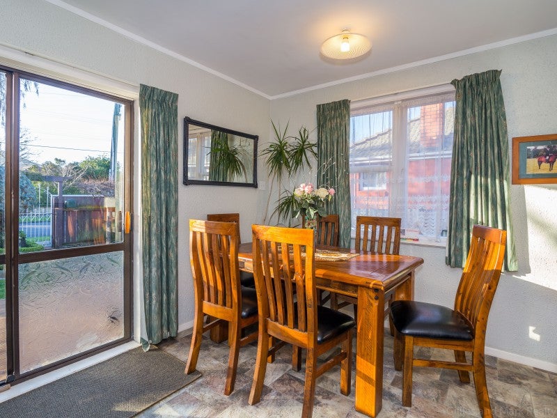 1/37 Shakespeare Avenue, Trentham, Upper Hutt - Carousel 1