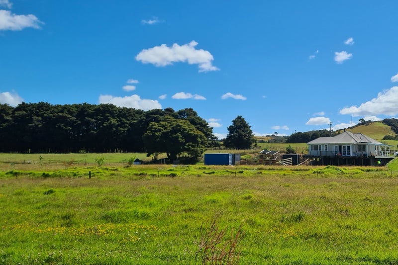 444 Brown Road, Kaiwaka - Carousel 2