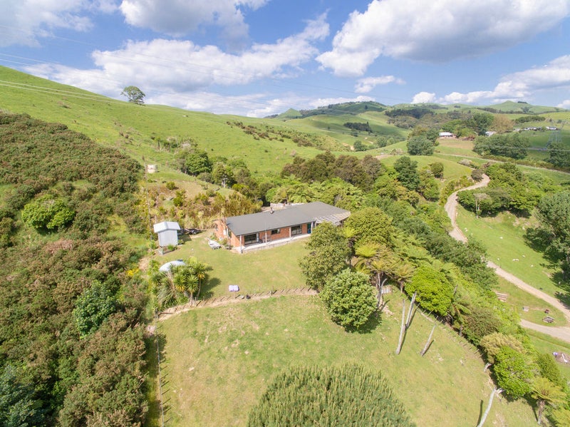 79 Norwegian Road, Rotoorangi - Carousel 1