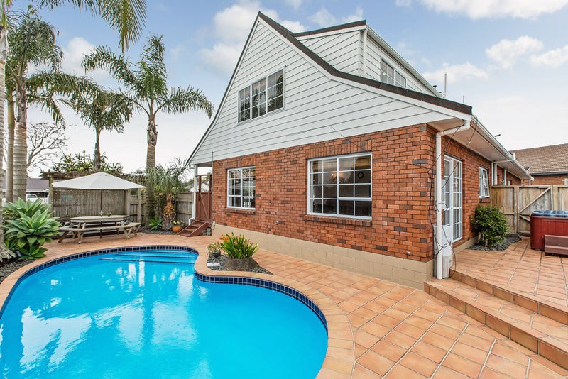 47 Evanda Crescent, Conifer Grove, Takanini - Carousel 2