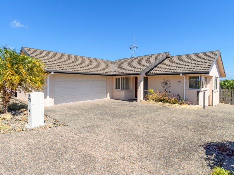 17 La Sendero Way, Bethlehem, Tauranga - Carousel 2