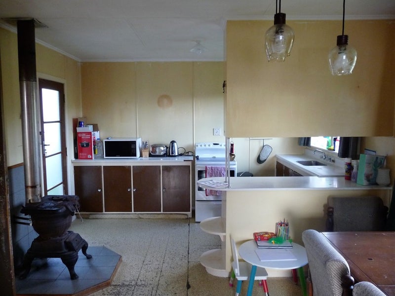 92 Sievers Grove, Cannons Creek, Porirua - Carousel 2