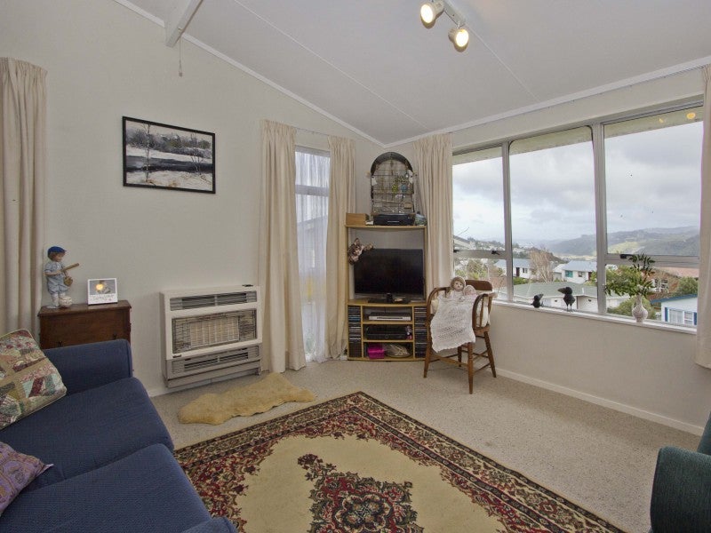 72 Lord Street, Stokes Valley, Lower Hutt - Carousel 2