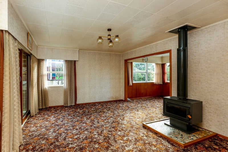 17D Manu Crescent, Upper Vogeltown, New Plymouth - Carousel 2