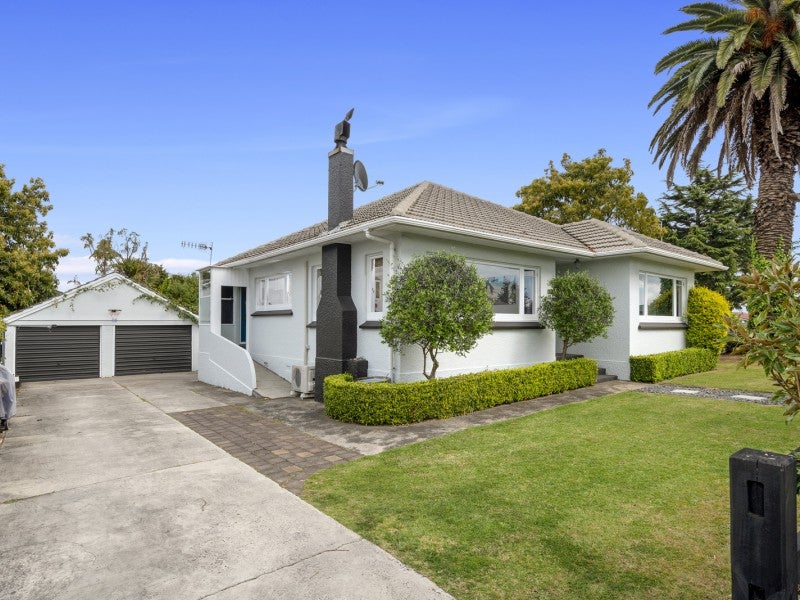 1 Bell Street, Judea, Tauranga - Carousel 1