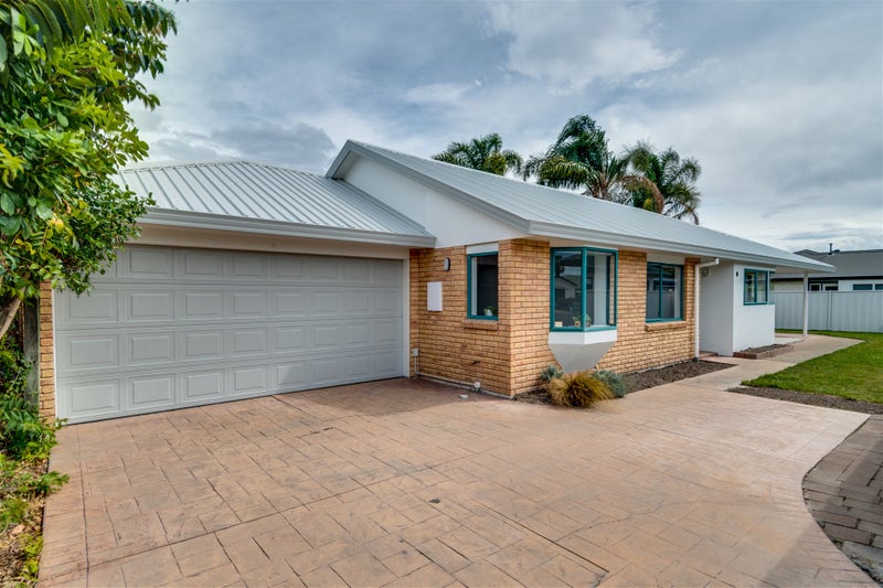 5 Montague Way, Taradale, Napier - Carousel 1