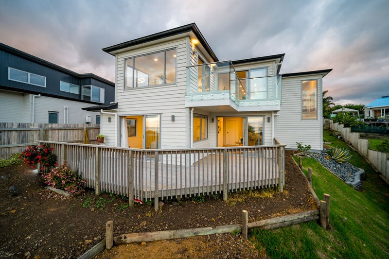 1053B Whangaparaoa Road, Tindalls Beach, Whangaparaoa - Carousel 2